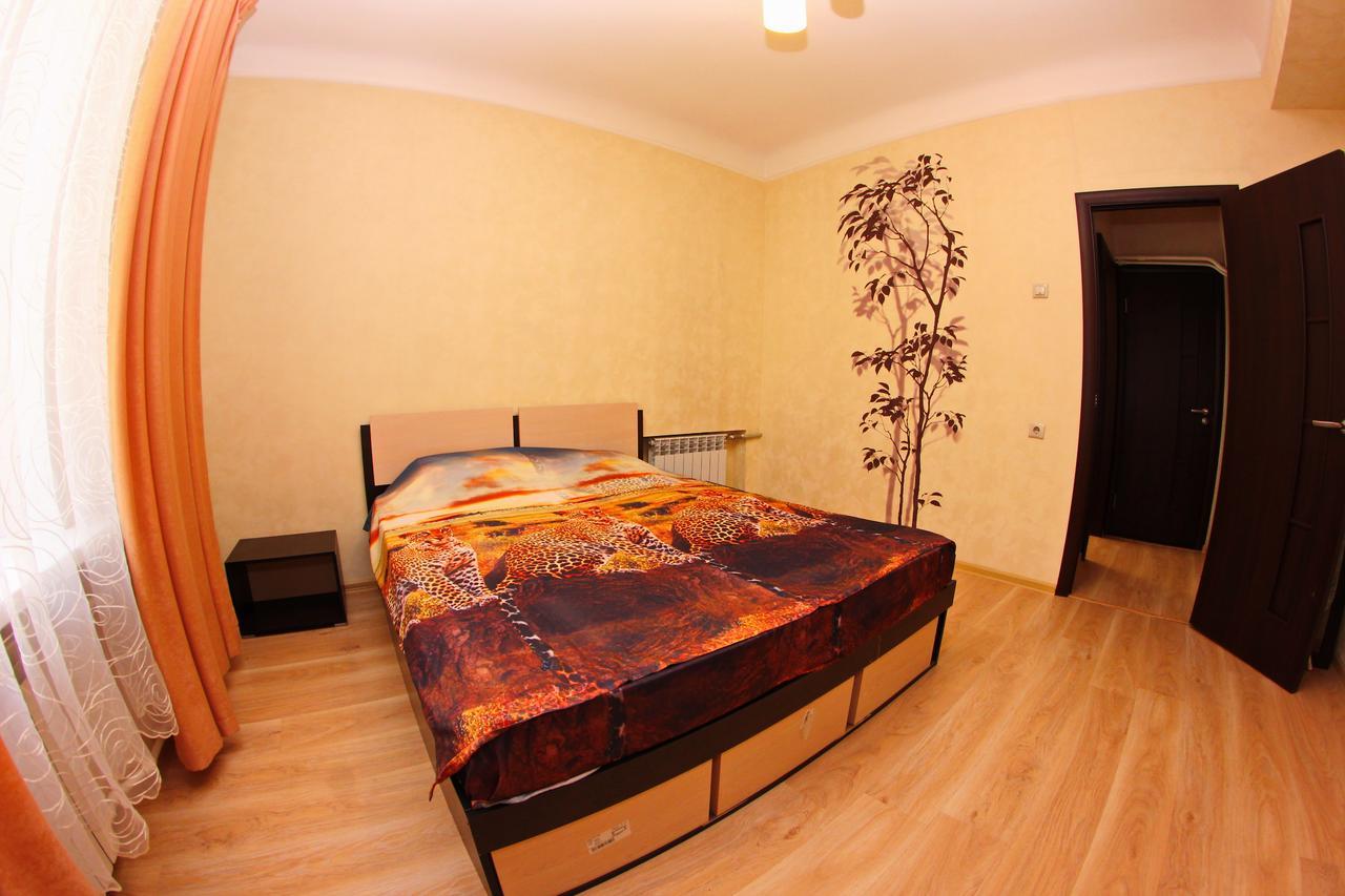 Снять квартиру в москве на 2 месяца. Квартира по суточно. Суточная квартира. Суточная квартира самый дешевый. Съемная квартира.